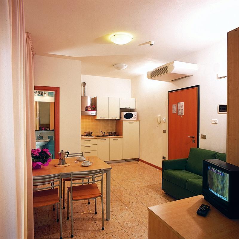 Residence Cà D'oro Jesolo Extérieur photo