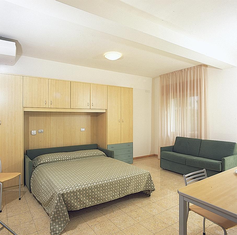 Residence Cà D'oro Jesolo Extérieur photo