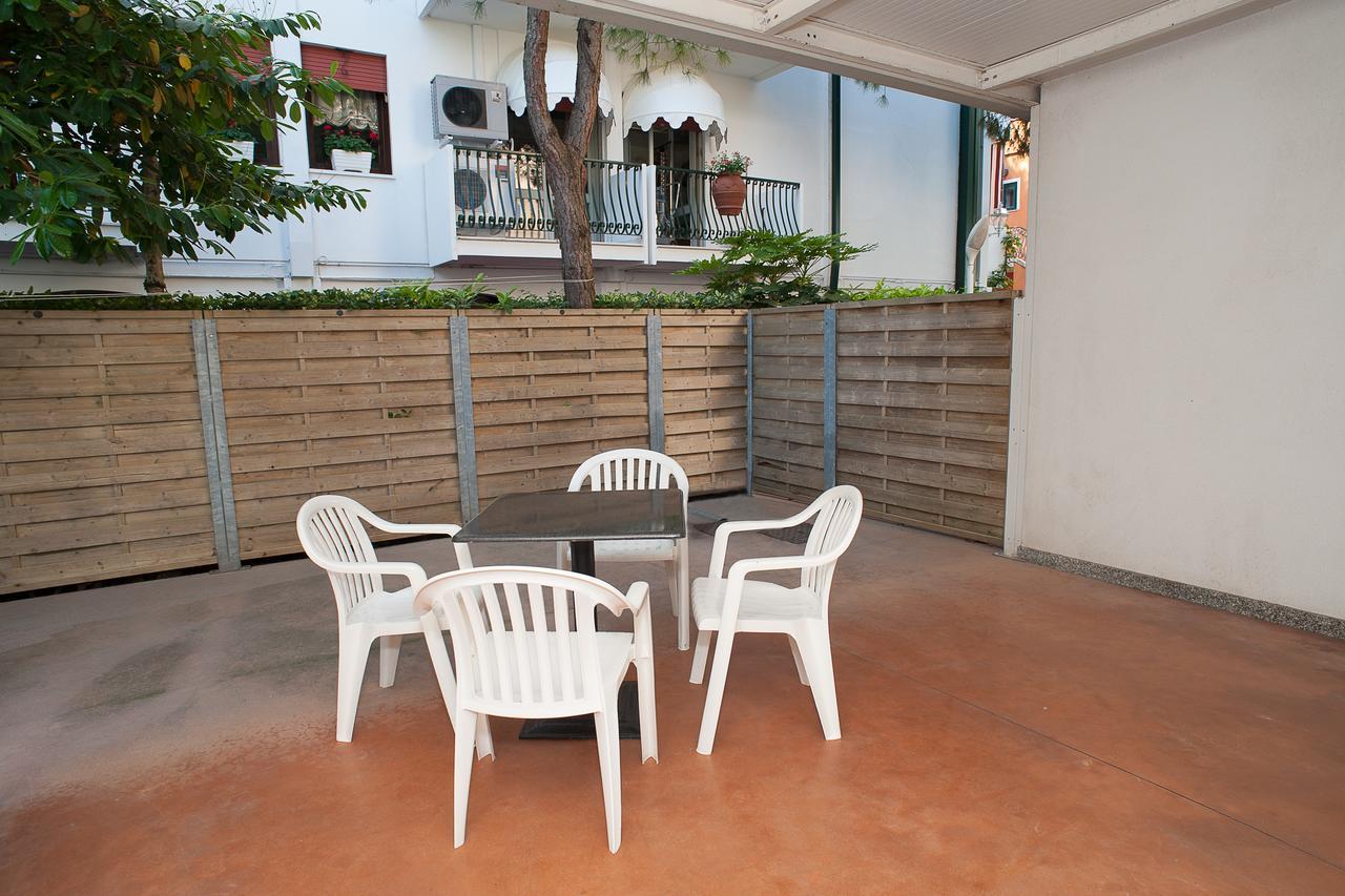 Residence Cà D'oro Jesolo Extérieur photo