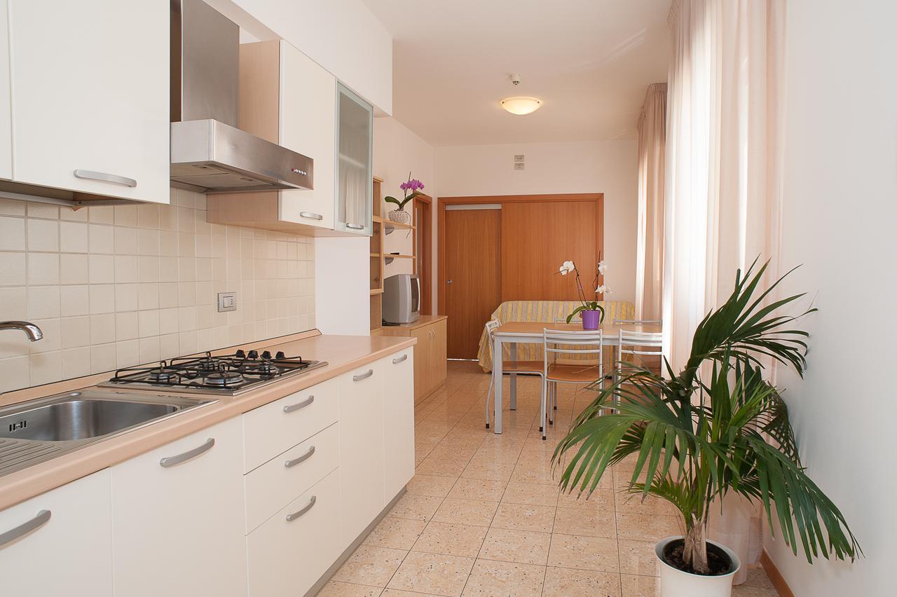 Residence Cà D'oro Jesolo Extérieur photo