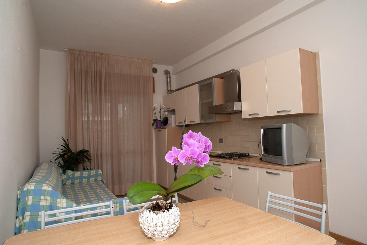 Residence Cà D'oro Jesolo Extérieur photo