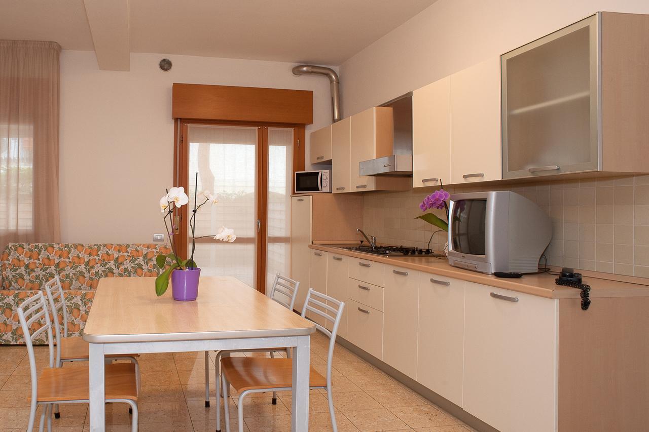Residence Cà D'oro Jesolo Extérieur photo